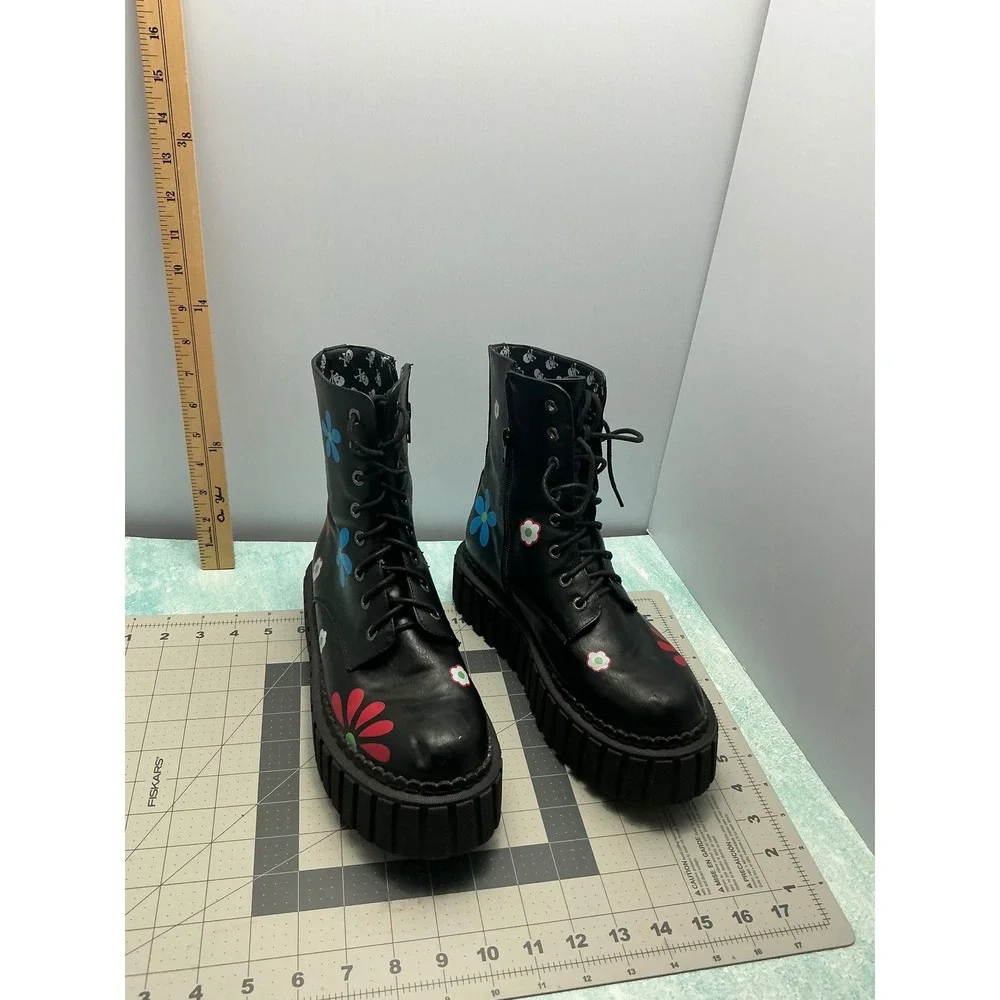 Lamoda Womens Black Floral Platform Combat Boots Chunky Lug Sole Skull Lining - Picture 12 of 16